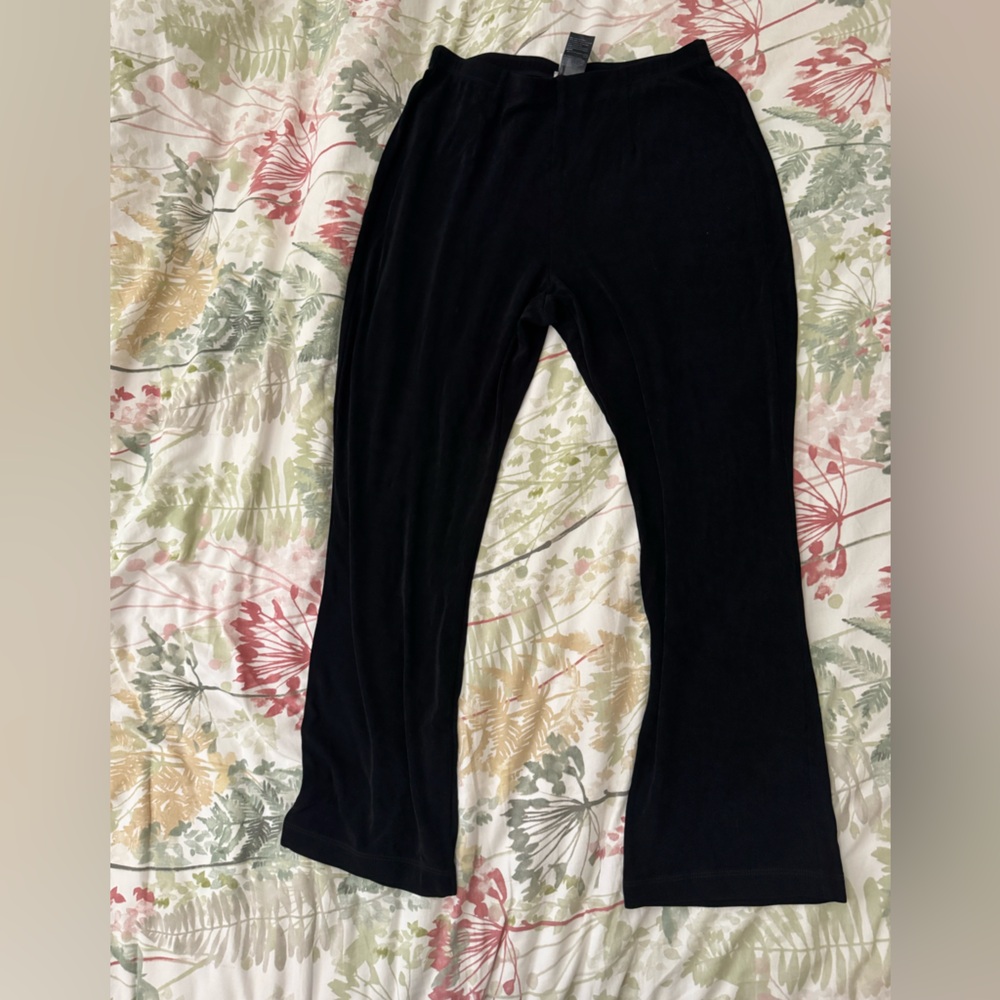 Chico's Travellers Classic Black Acetate Pants